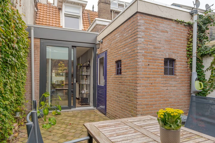 Foto 19 van Thomas a Kempisstraat 56