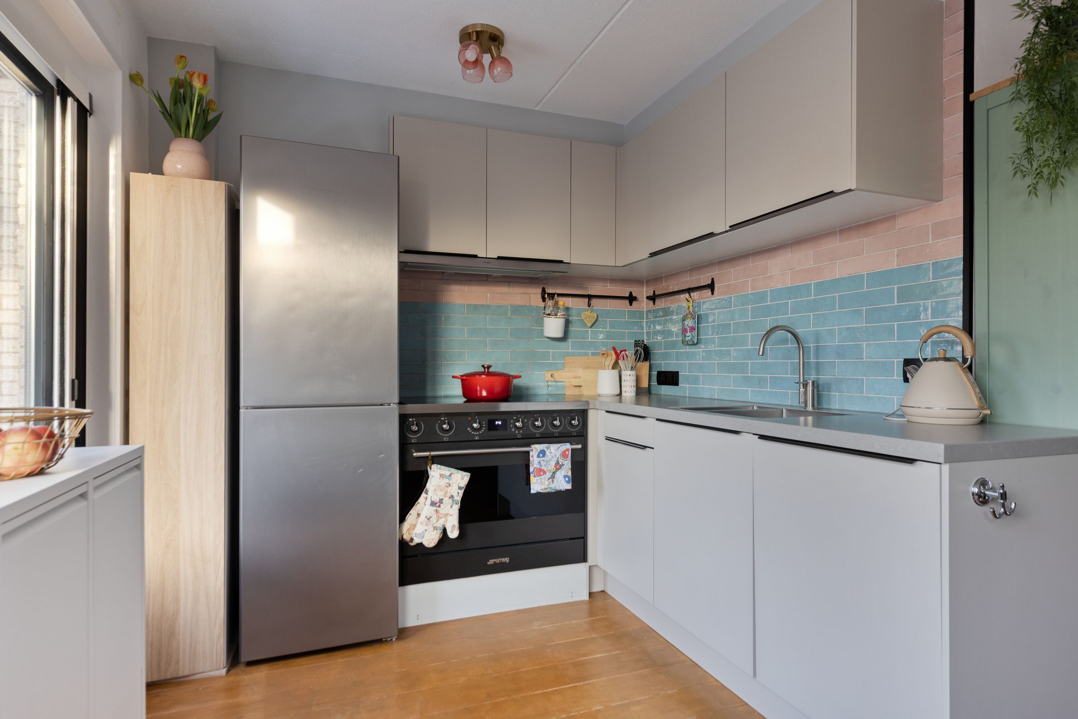 Photo 3 of Haringvlietstraat 19