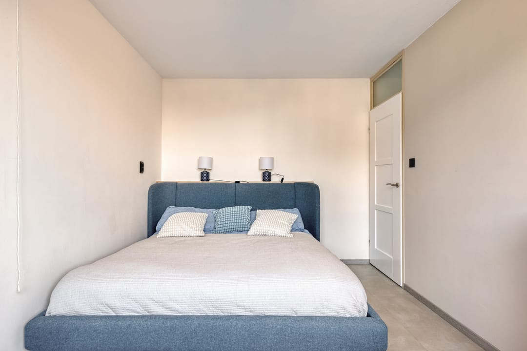 Photo 16 of Haringvlietstraat 19