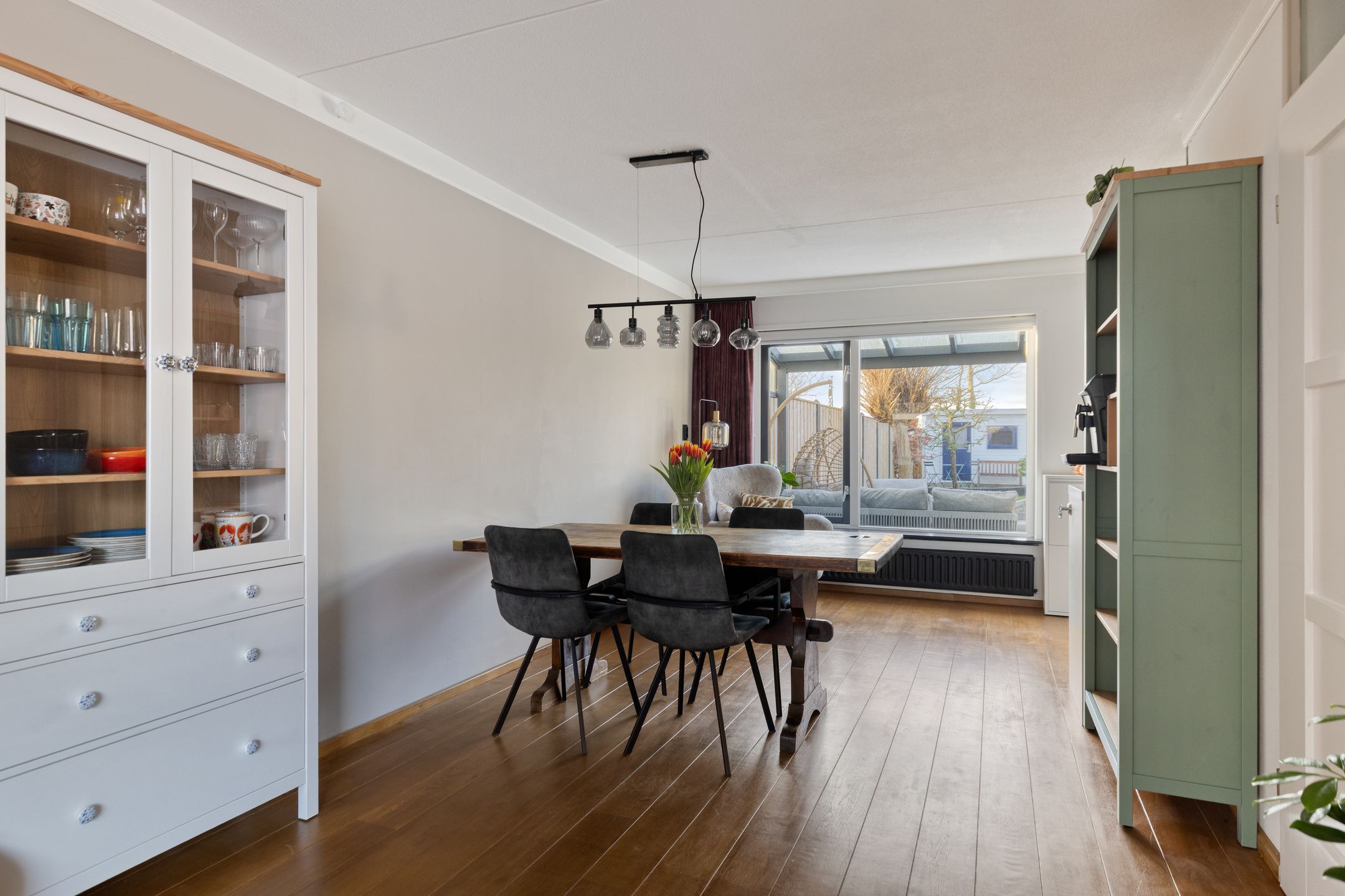 Photo 9 of Haringvlietstraat 19