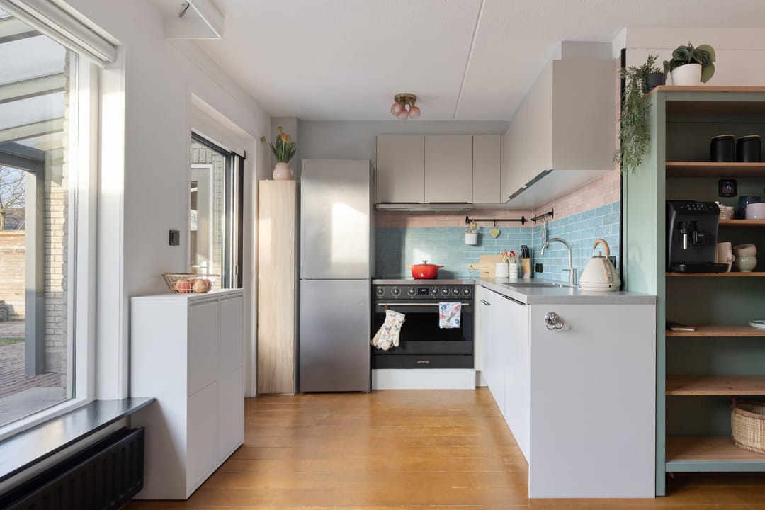 Photo 13 of Haringvlietstraat 19