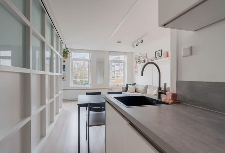 Photo 11 of Jacob van Lennepstraat 56-2A