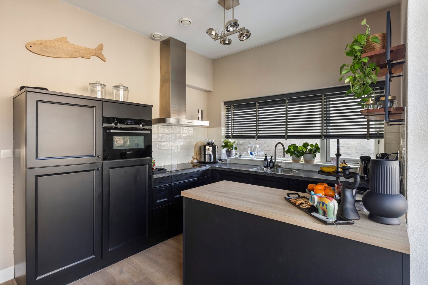 Photo 20 of Annie M.G. Schmidtstraat 3