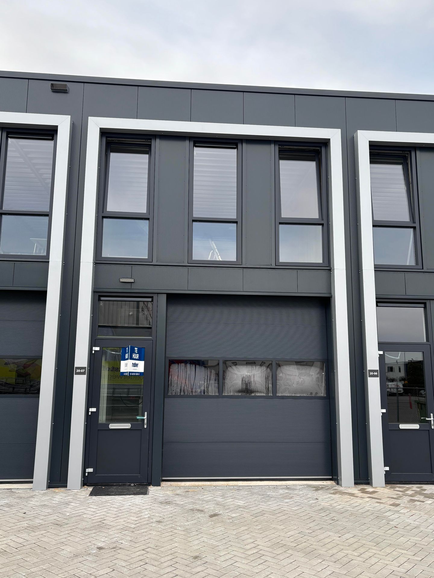 View photo 2 of Nobelstraat 20-07