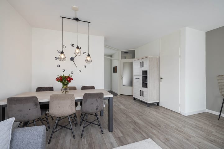 Photo 6 of Carl Muckstraat 8