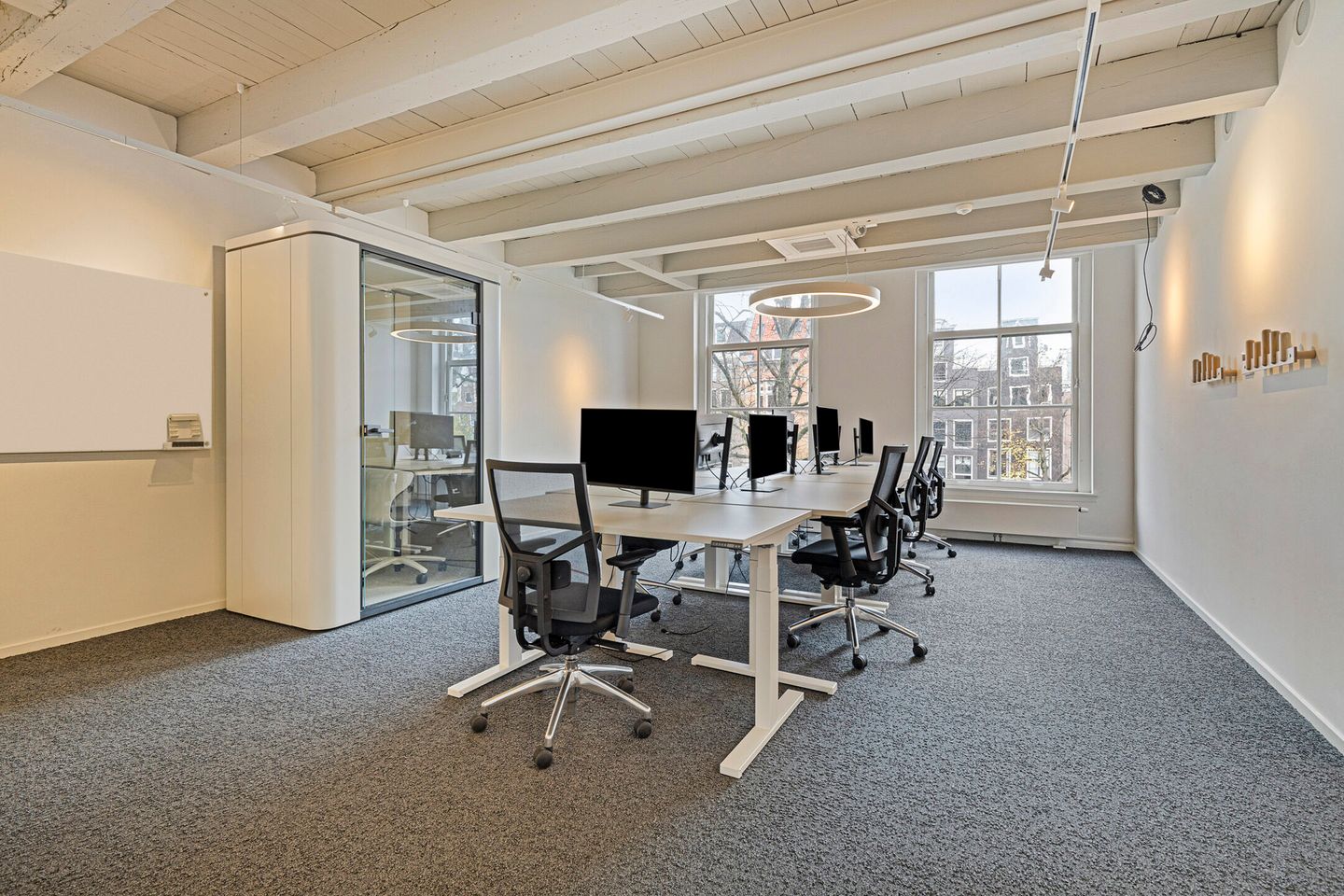 View photo 2 of Keizersgracht 572