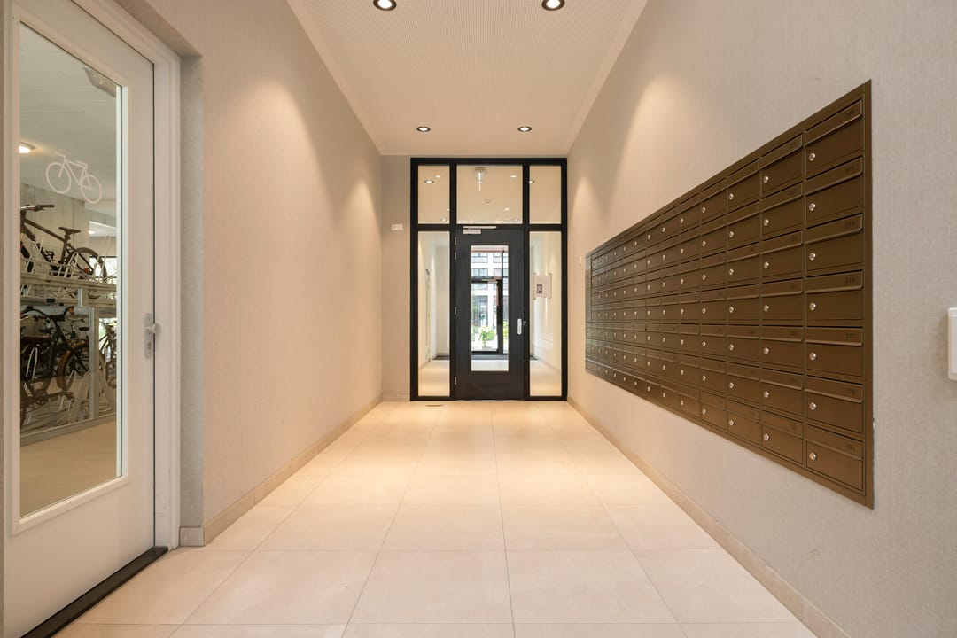 Foto 8 van Niemeyerstraat 177