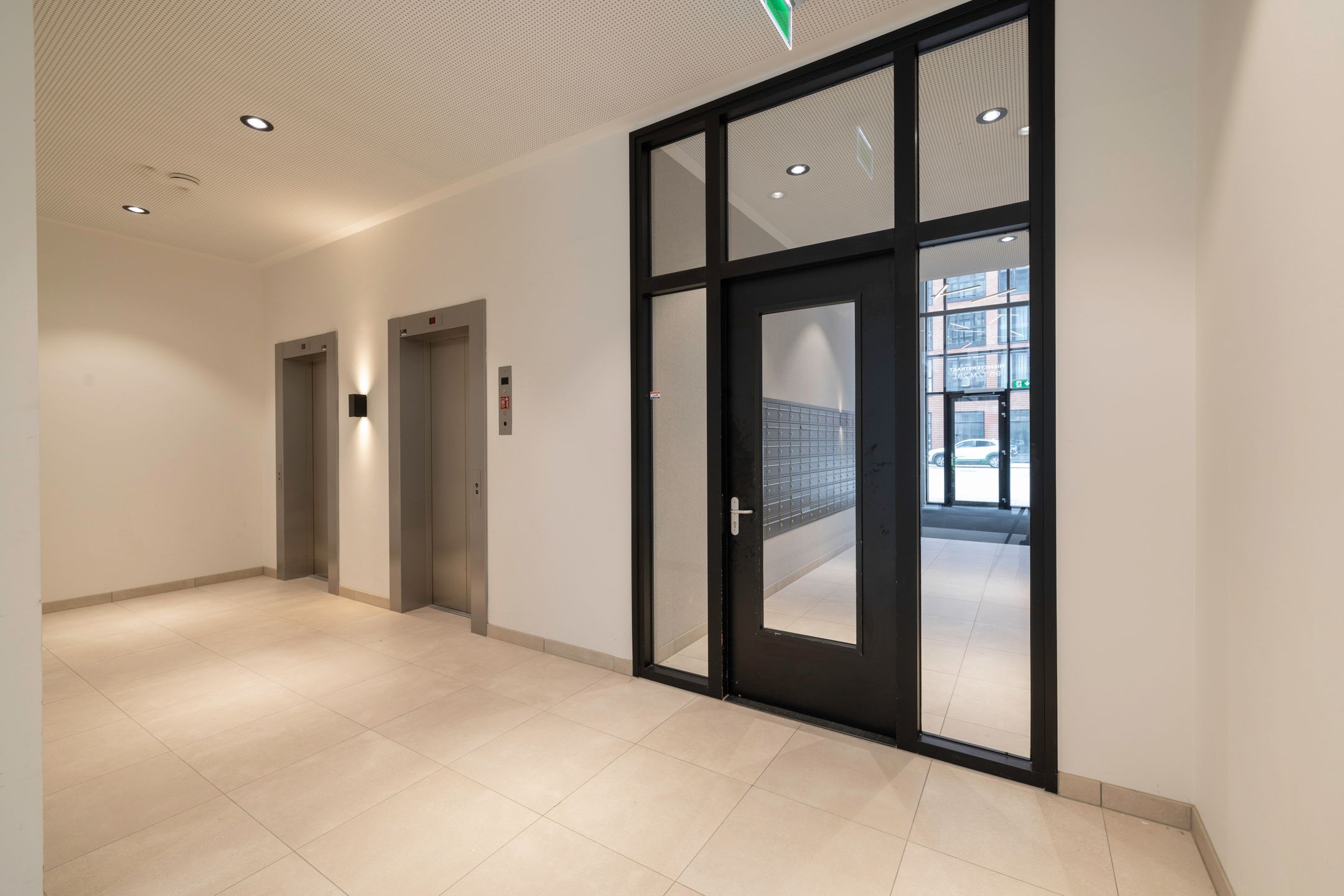 Foto 9 van Niemeyerstraat 177