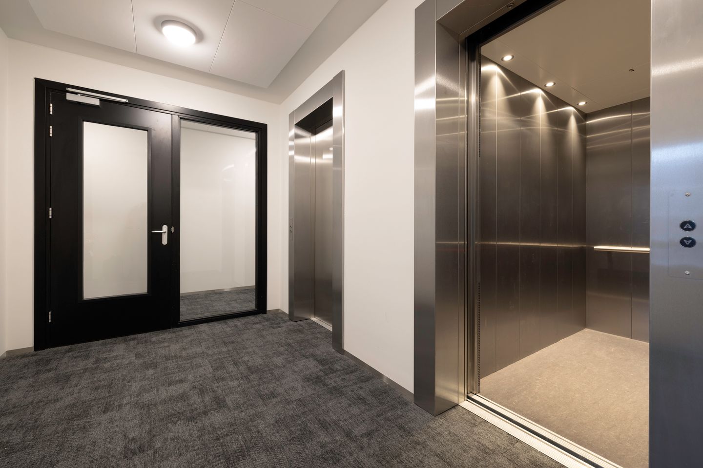 Foto 10 van Niemeyerstraat 177