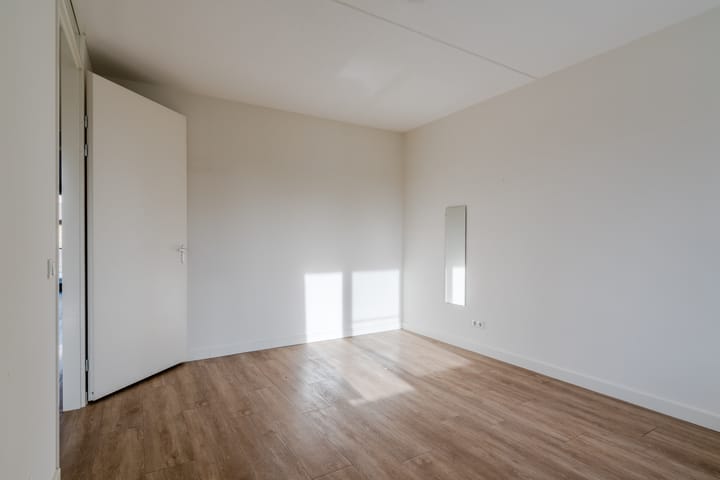 Photo 20 of Nieuwendijk 23-F