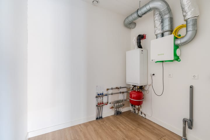 Photo 26 of Nieuwendijk 23-F