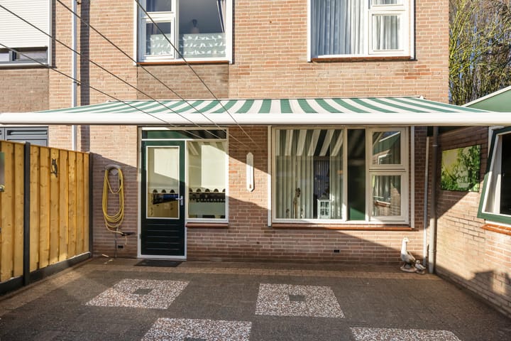 Foto 12 van Papaver 50