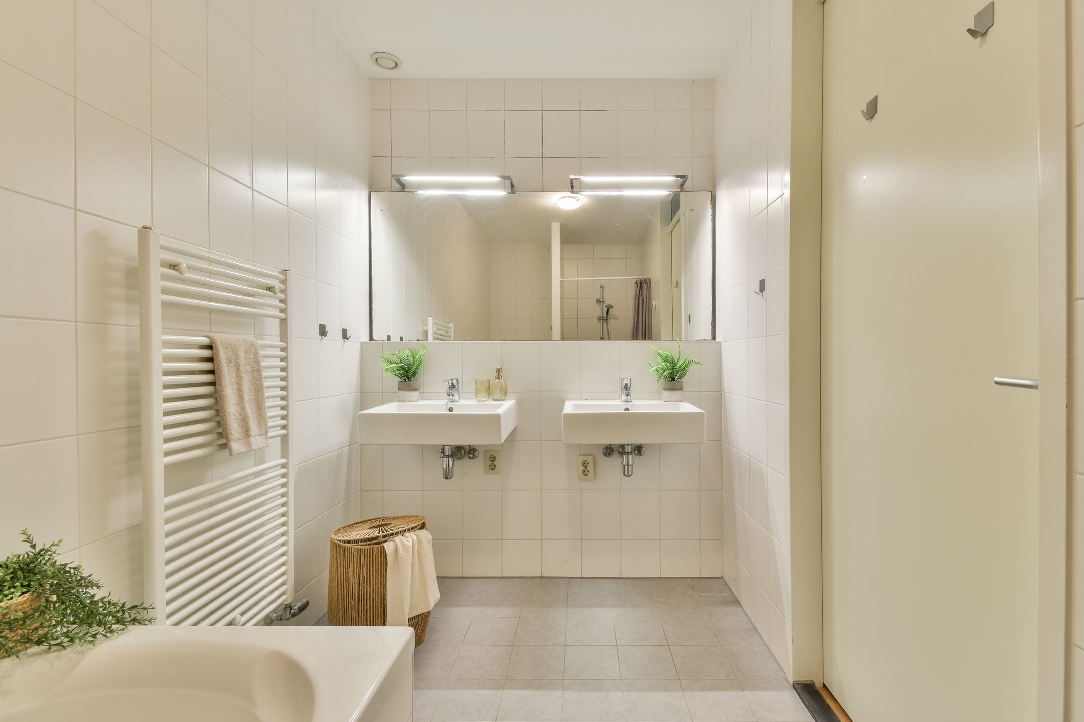 Foto 18 van Titus van Rijnstraat 150