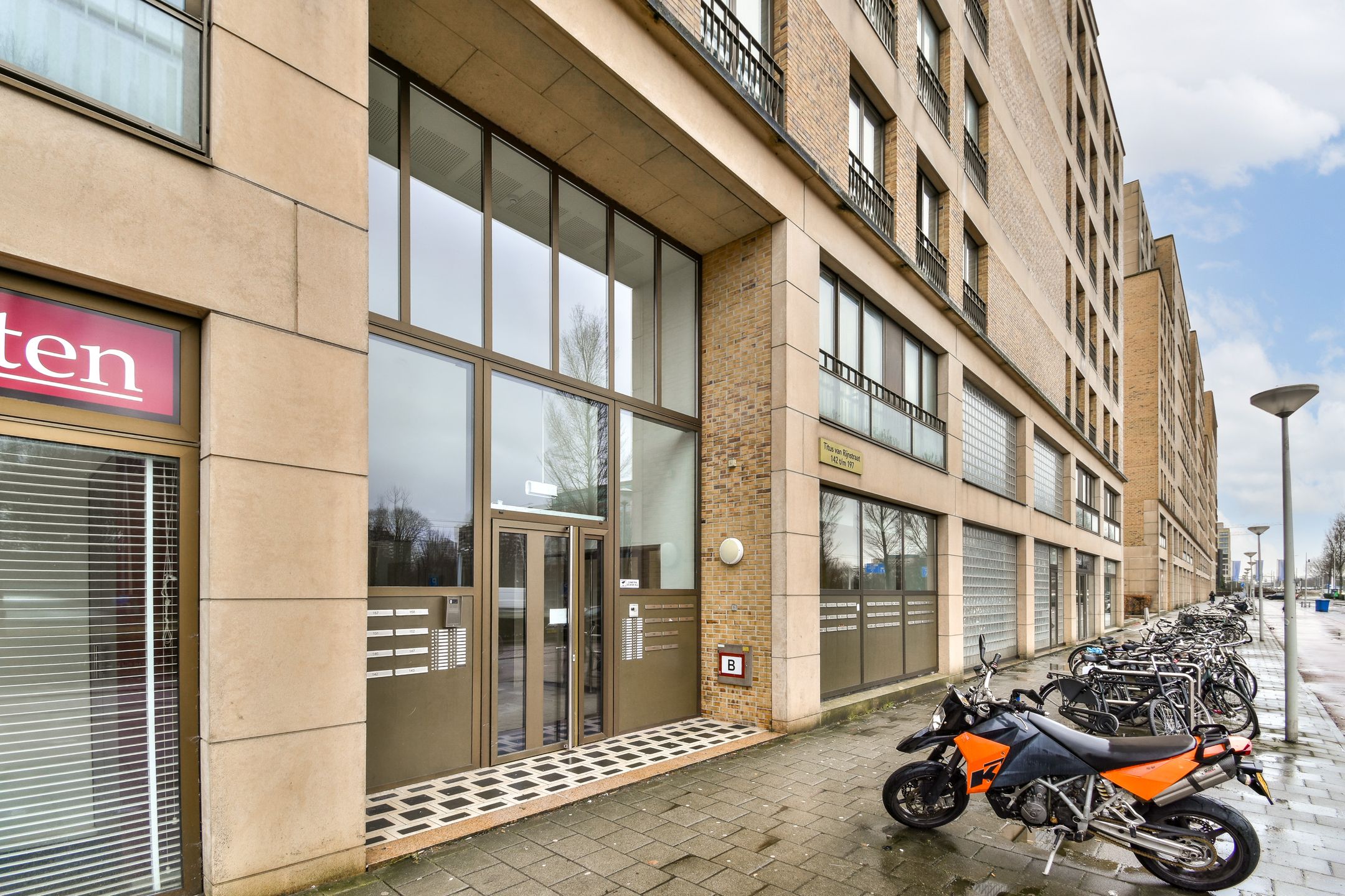 Foto 24 van Titus van Rijnstraat 150