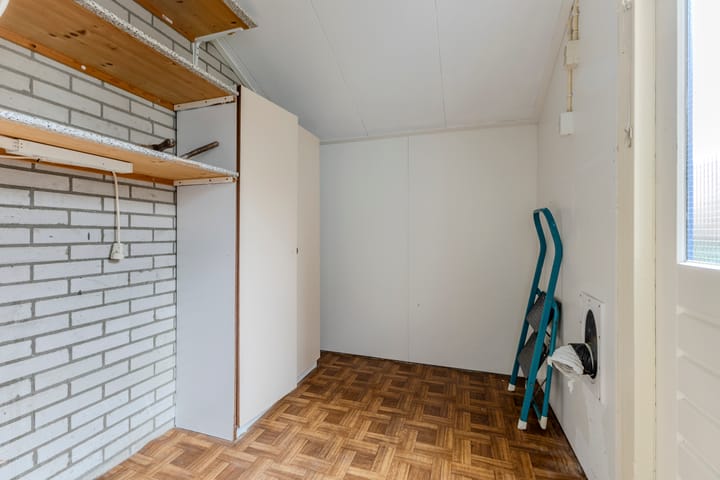 Photo 11 of Zuiderstraat 34-A