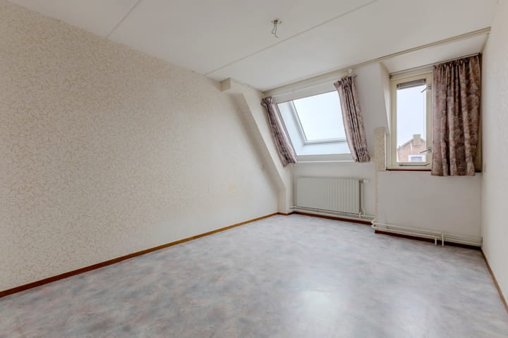 Photo 15 of Zuiderstraat 34-A