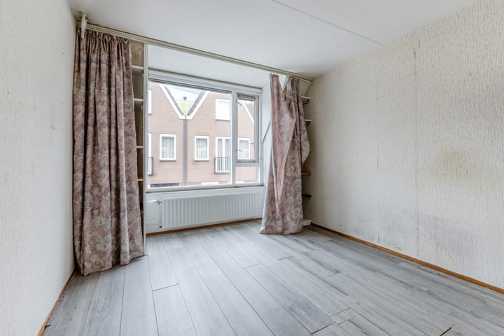 Photo 17 of Zuiderstraat 34-A