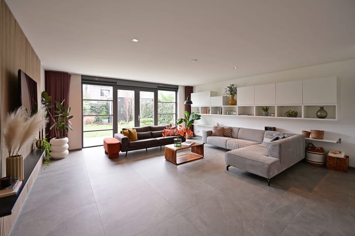 Photo 6 of Harmsen van der Beeklaan 4