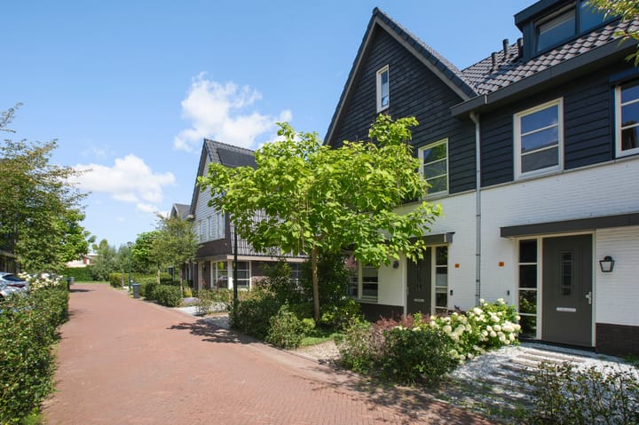 Photo 31 of Harmsen van der Beeklaan 4