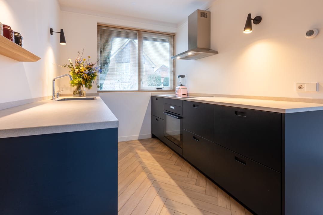 Foto 13 van van Houtenstraat 11