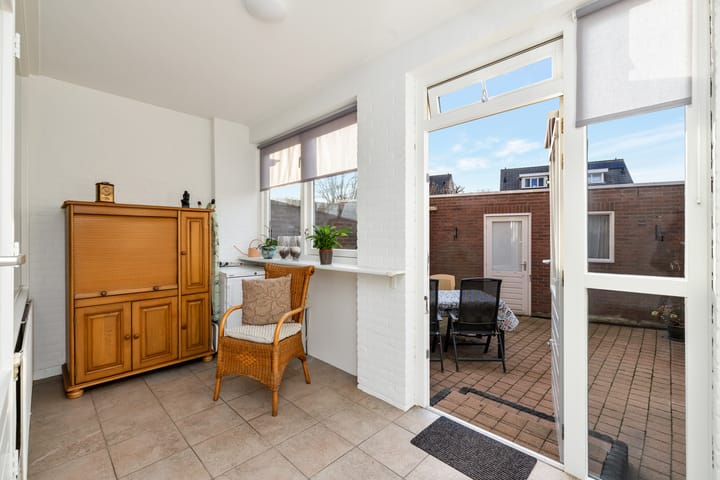 Foto 32 van Molenstraat 201