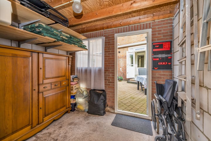 Foto 42 van Molenstraat 201