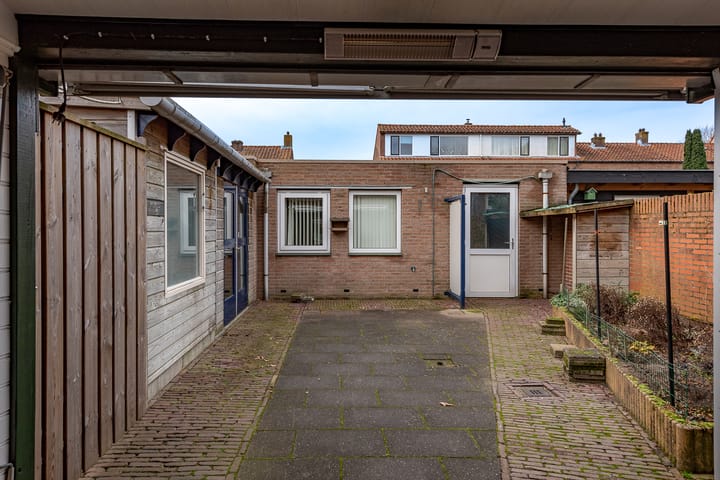 Foto 31 van Herbert van Puttenweg 25