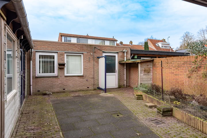 Foto 32 van Herbert van Puttenweg 25