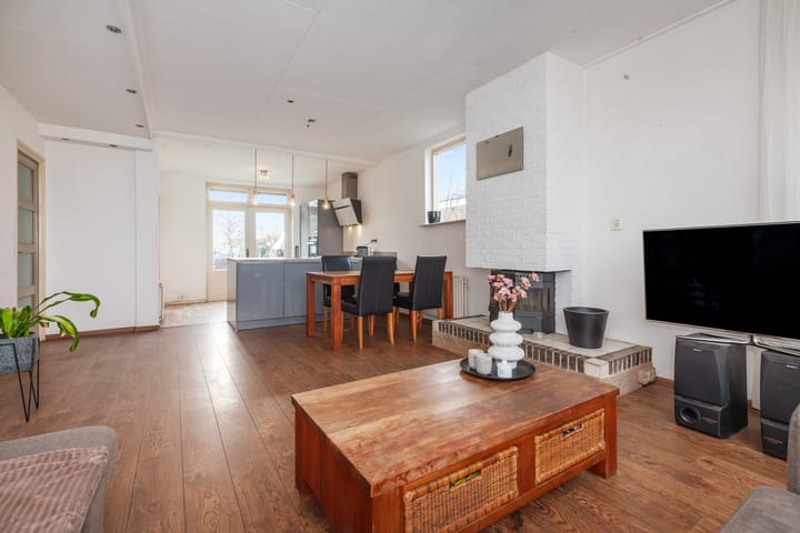 Foto 5 van Parallelweg 61