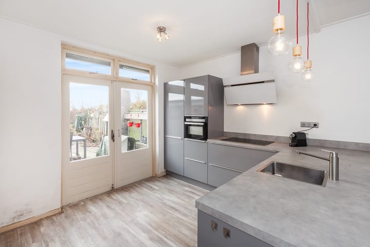 Foto 10 van Parallelweg 61