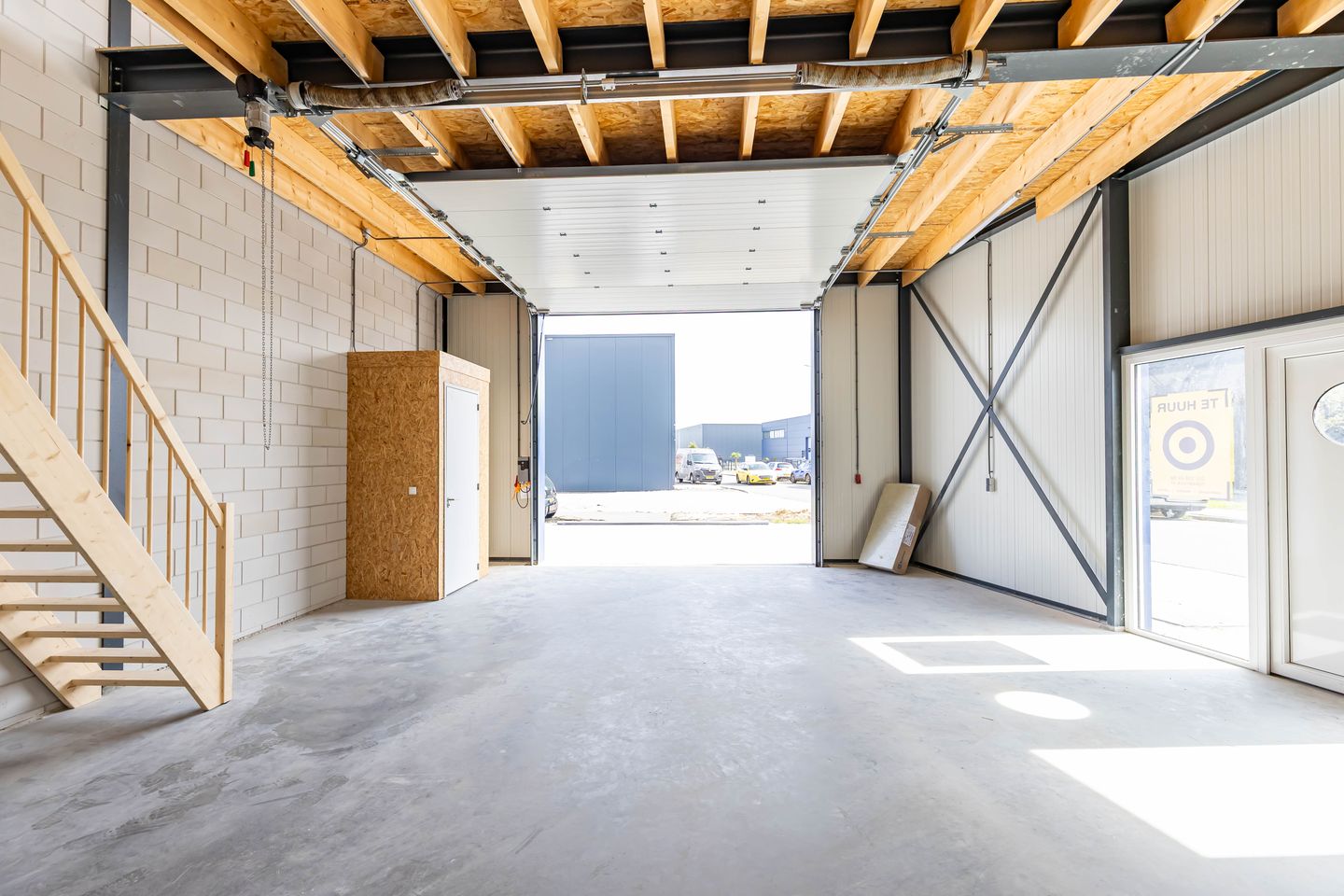 View photo 4 of Kaskinenweg 6