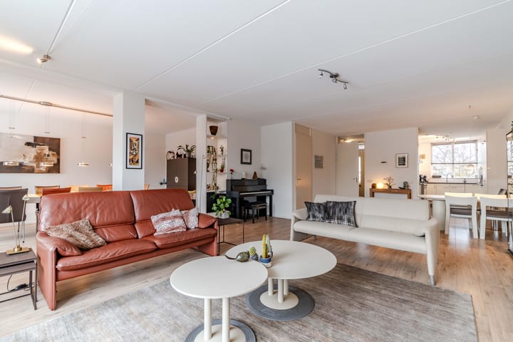 Foto 9 van Renovalaan 17