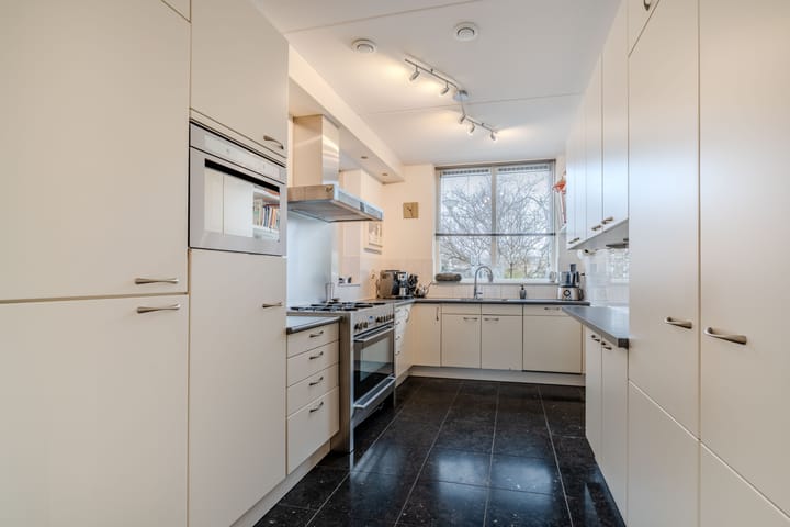 Foto 11 van Renovalaan 17