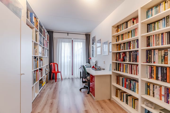 Foto 32 van Renovalaan 17