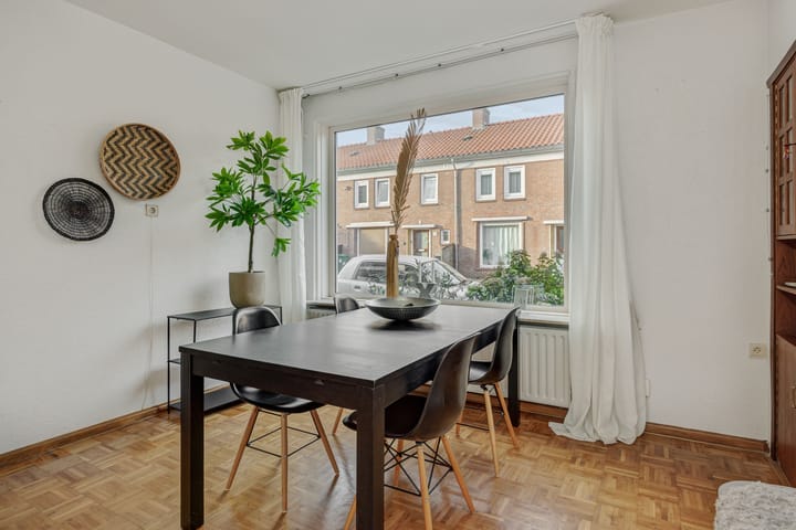 Foto 8 van Abraham Bloemaertstraat 2