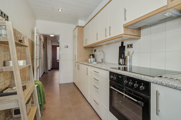 Foto 10 van Abraham Bloemaertstraat 2