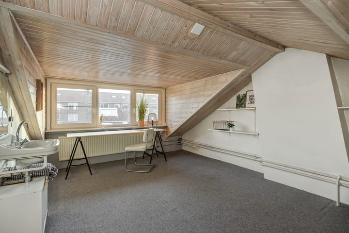 Foto 23 van Abraham Bloemaertstraat 2