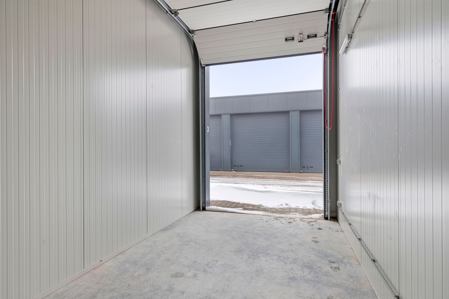 View photo 5 of Beneluxweg 216-C3