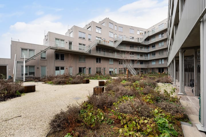 Photo 3 of Albertina Sisulupad 212