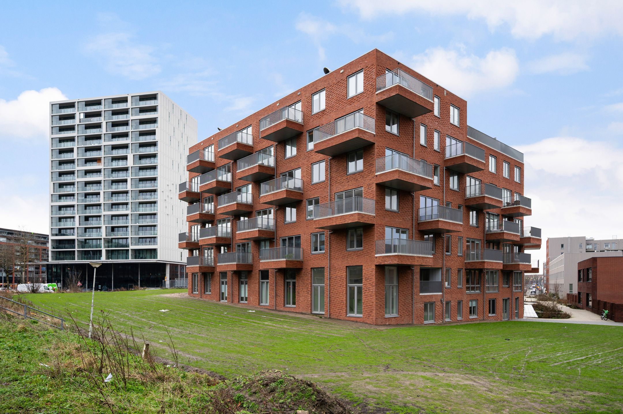 Foto 6 van Albertina Sisulupad 212