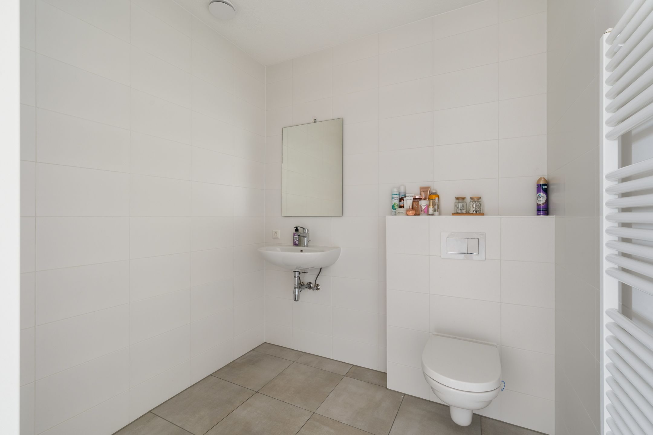 Foto 12 van Albertina Sisulupad 212