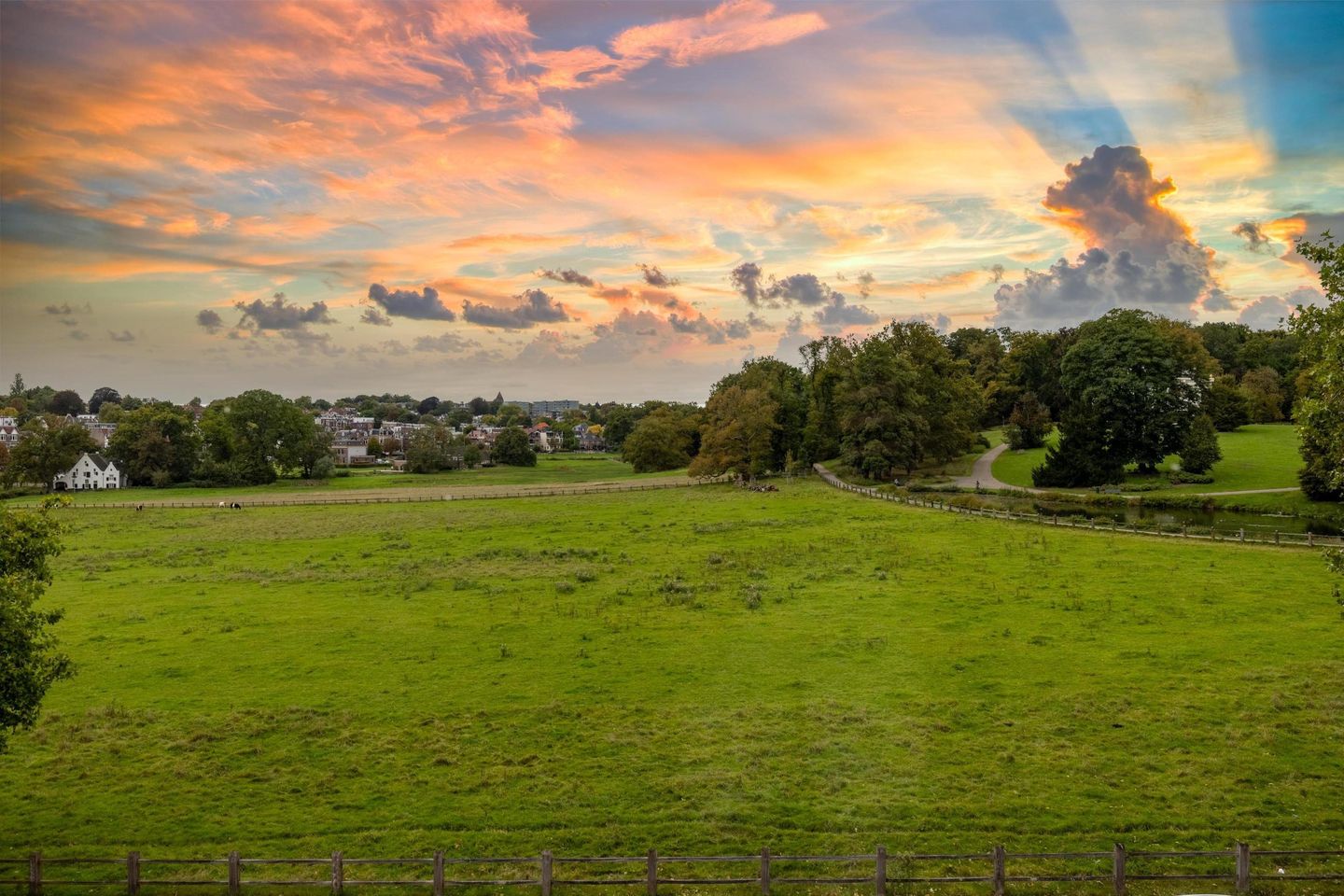 Photo 4 of Sonsbeekweg 36-2