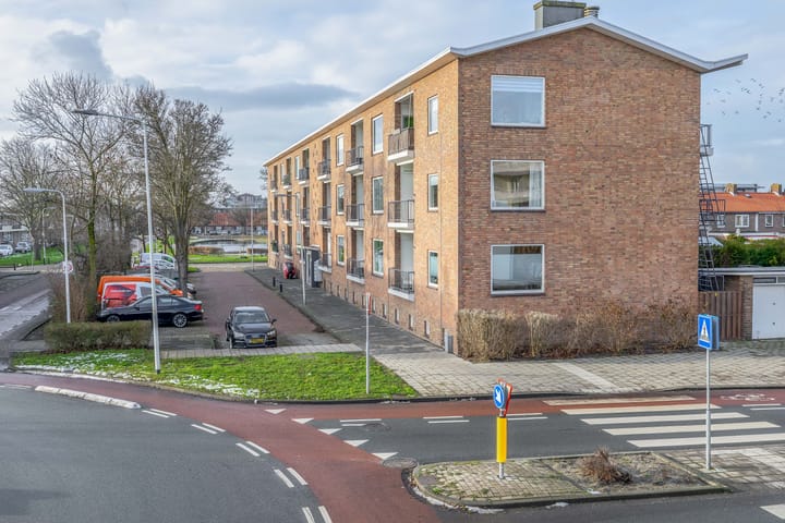 Photo 32 of Rijnvaartweg 14