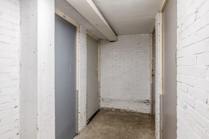 Photo 36 of Rijnvaartweg 14