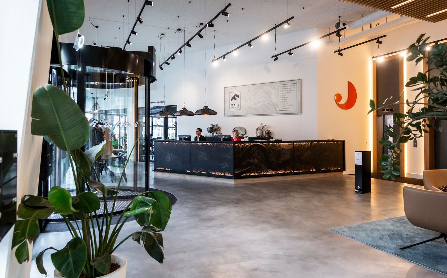 View photo 2 of Prins Alexanderplein 8