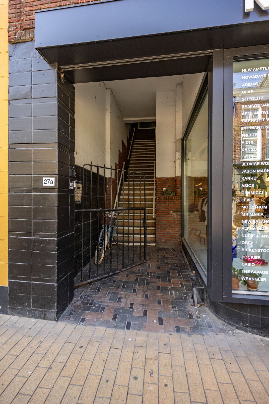 Photo 11 of Oosterstraat 27-1