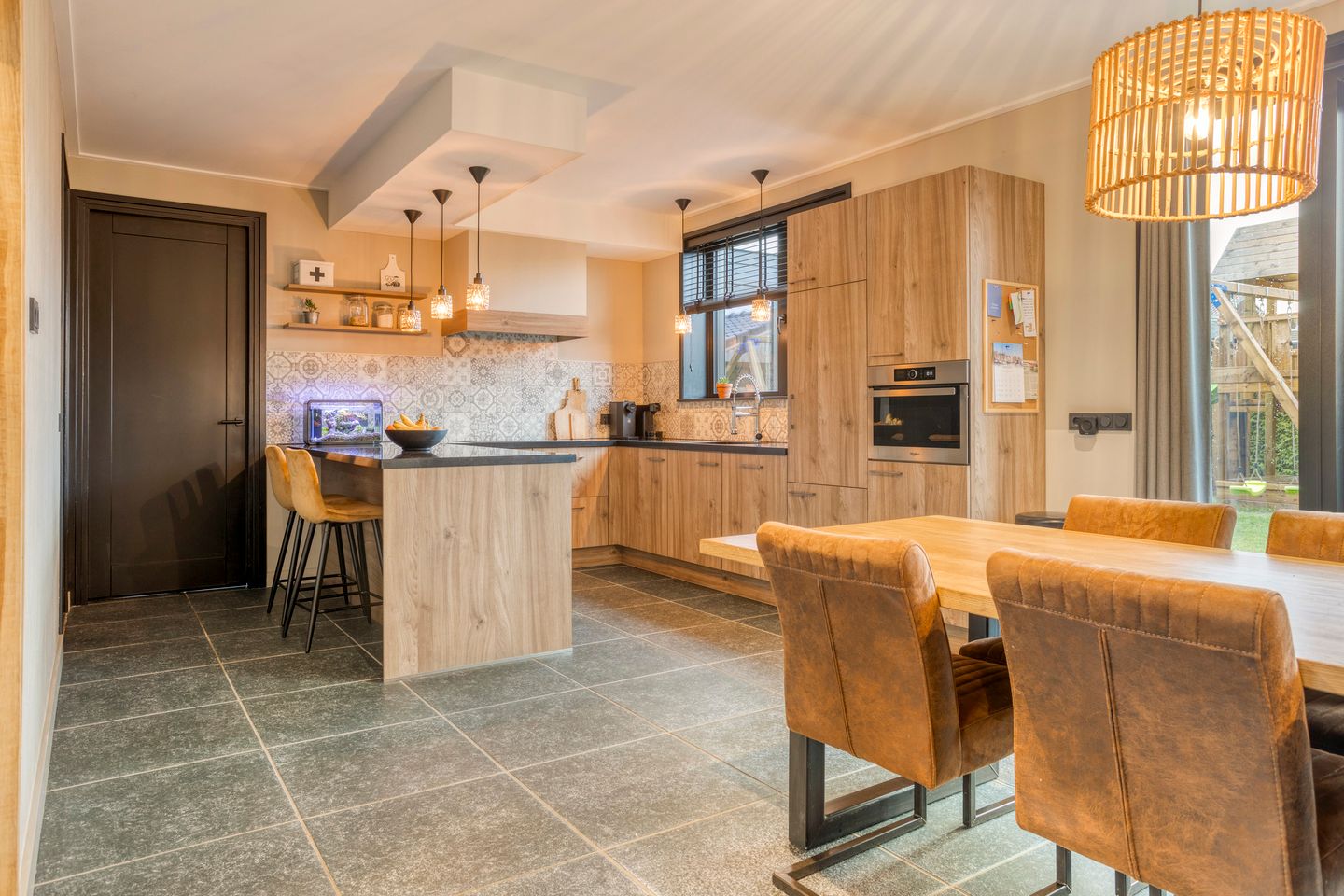 Photo 10 of Kloosterstraat 14-D