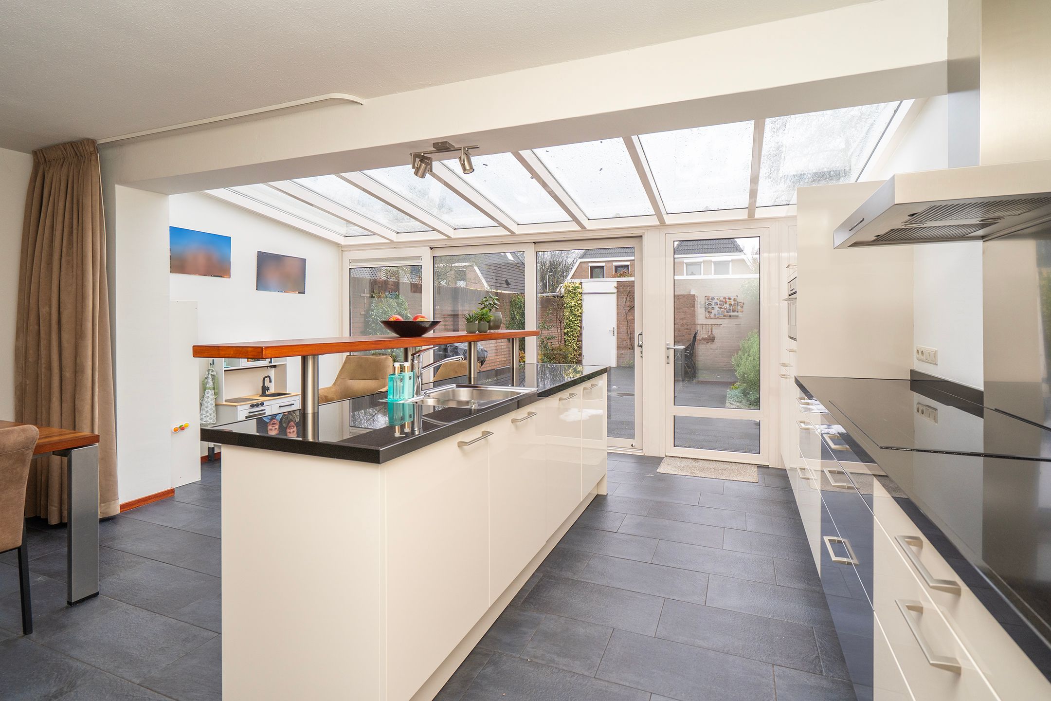 Photo 3 of Dokkumstraat 22