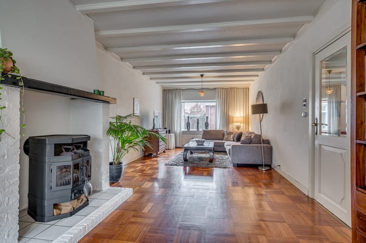 Photo 18 of 2e Lambertusstraat 7