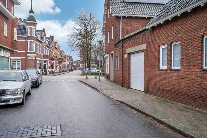 Photo 53 of 2e Lambertusstraat 7